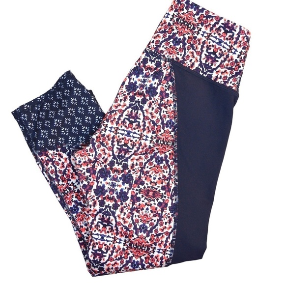 Athleta Indigo Shores Patterned Capri Chaturanga Leggings, Size‎ XS Style 227943 - Picture 8 of 8
